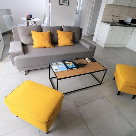 Serenity Heights Apartment: A Panoramic Haven Near Old Town - Free Minibar Bucureşti Eksteriør bilde