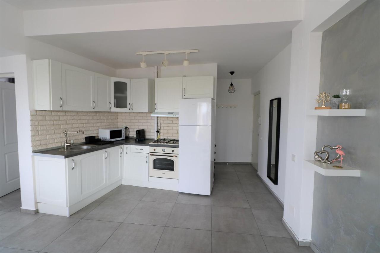 Serenity Heights Apartment: A Panoramic Haven Near Old Town - Free Minibar Bucureşti Eksteriør bilde