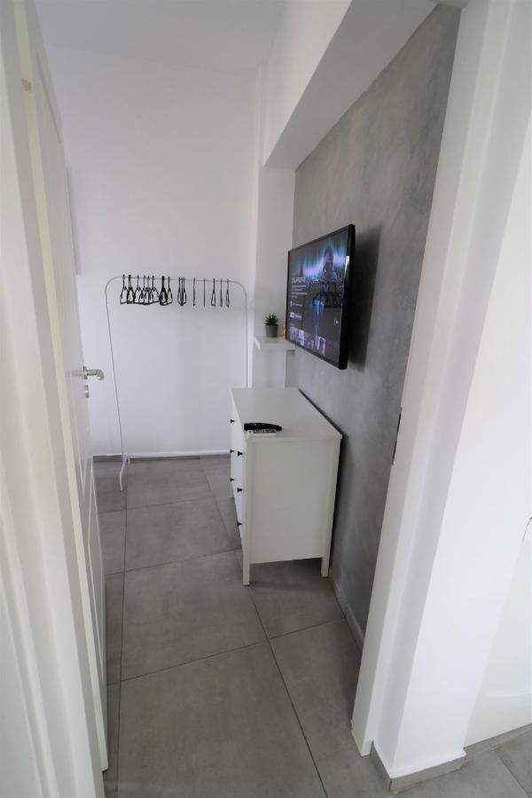 Serenity Heights Apartment: A Panoramic Haven Near Old Town - Free Minibar Bucureşti Eksteriør bilde