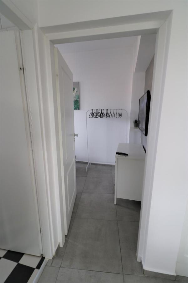 Serenity Heights Apartment: A Panoramic Haven Near Old Town - Free Minibar Bucureşti Eksteriør bilde