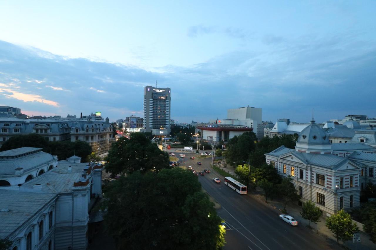 Serenity Heights Apartment: A Panoramic Haven Near Old Town - Free Minibar Bucureşti Eksteriør bilde