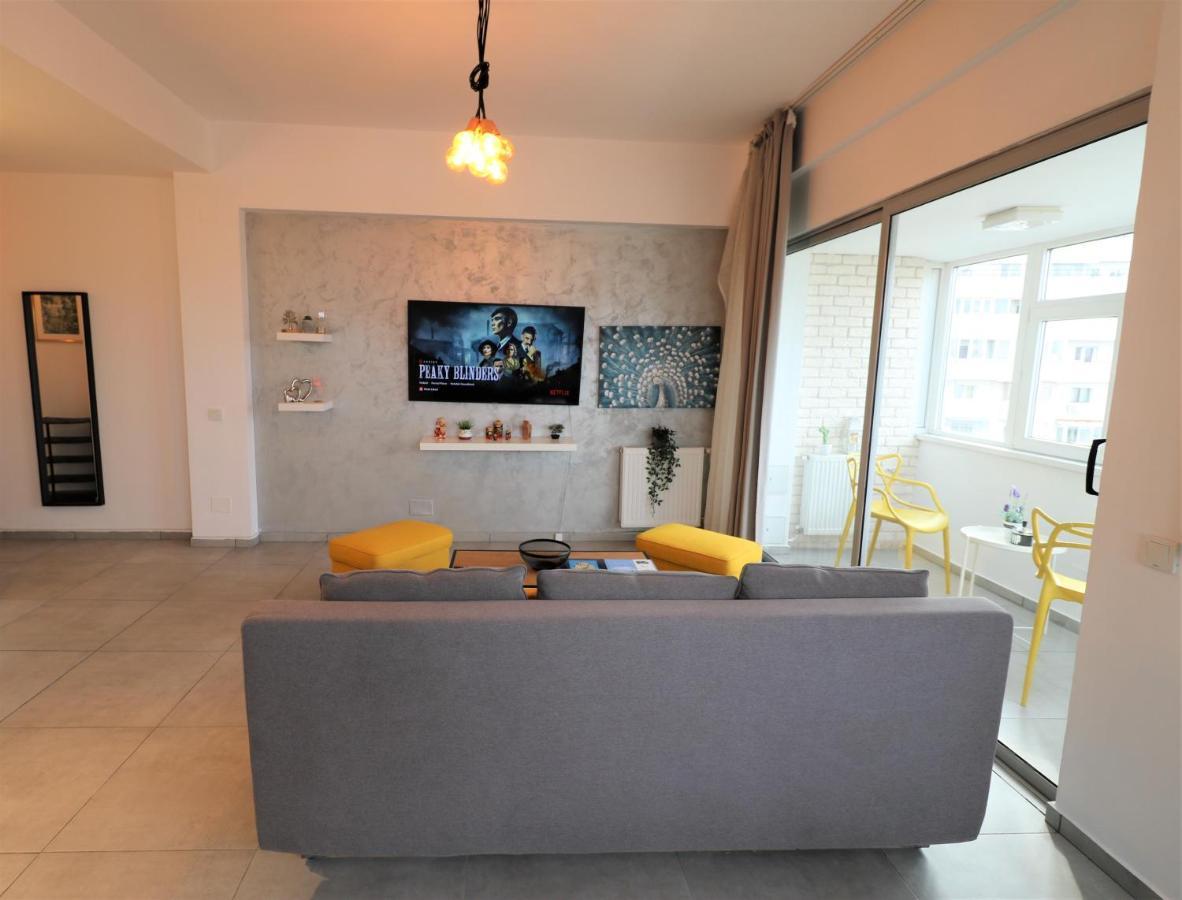 Serenity Heights Apartment: A Panoramic Haven Near Old Town - Free Minibar Bucureşti Eksteriør bilde
