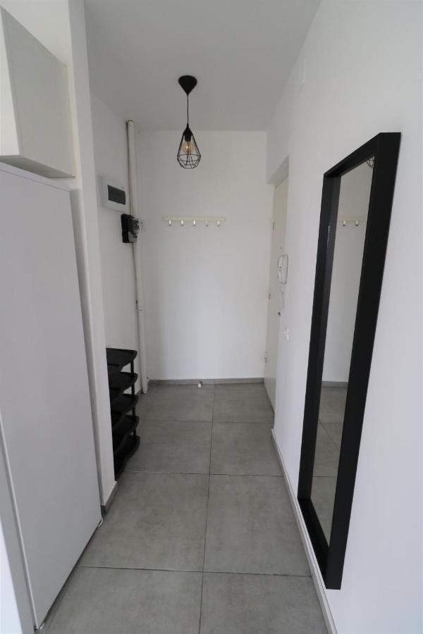 Serenity Heights Apartment: A Panoramic Haven Near Old Town - Free Minibar Bucureşti Eksteriør bilde