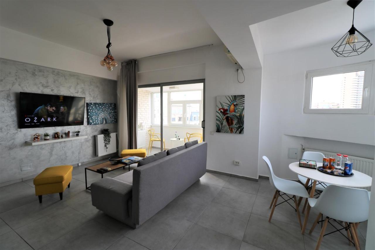Serenity Heights Apartment: A Panoramic Haven Near Old Town - Free Minibar Bucureşti Eksteriør bilde
